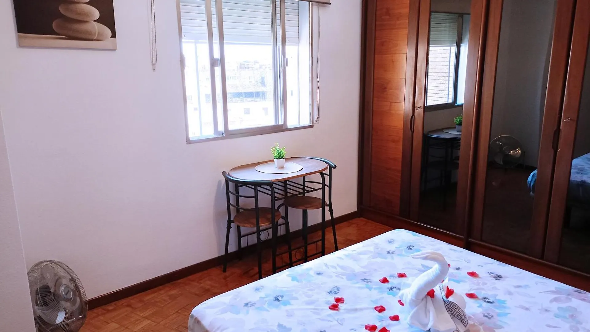Homestay Angosta Host Apartment Malaga
