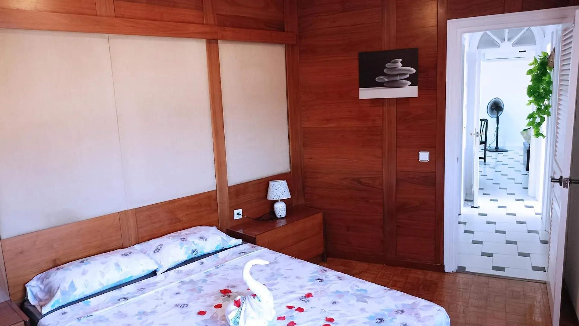 Angosta Host Apartment Malaga Homestay