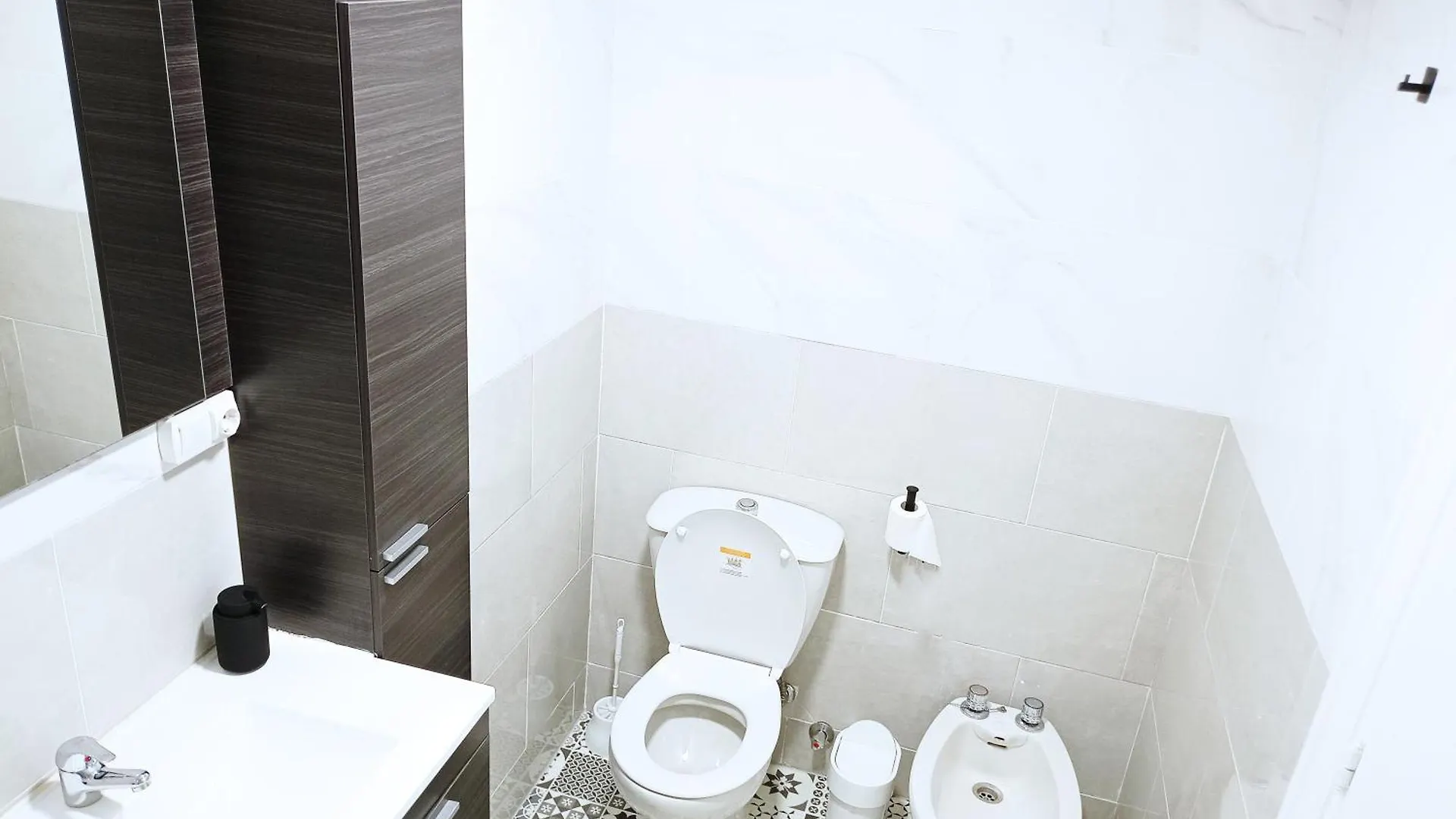Homestay Angosta Host Apartment Malaga