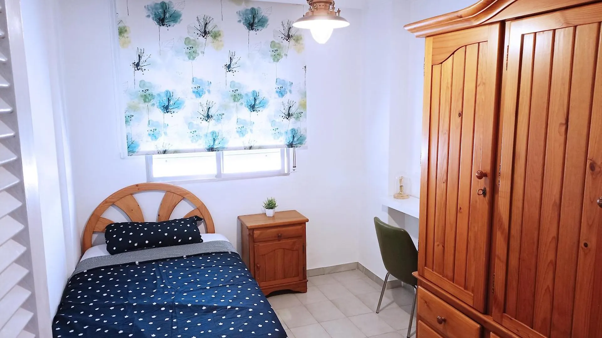 Angosta Host Apartment Malaga Homestay