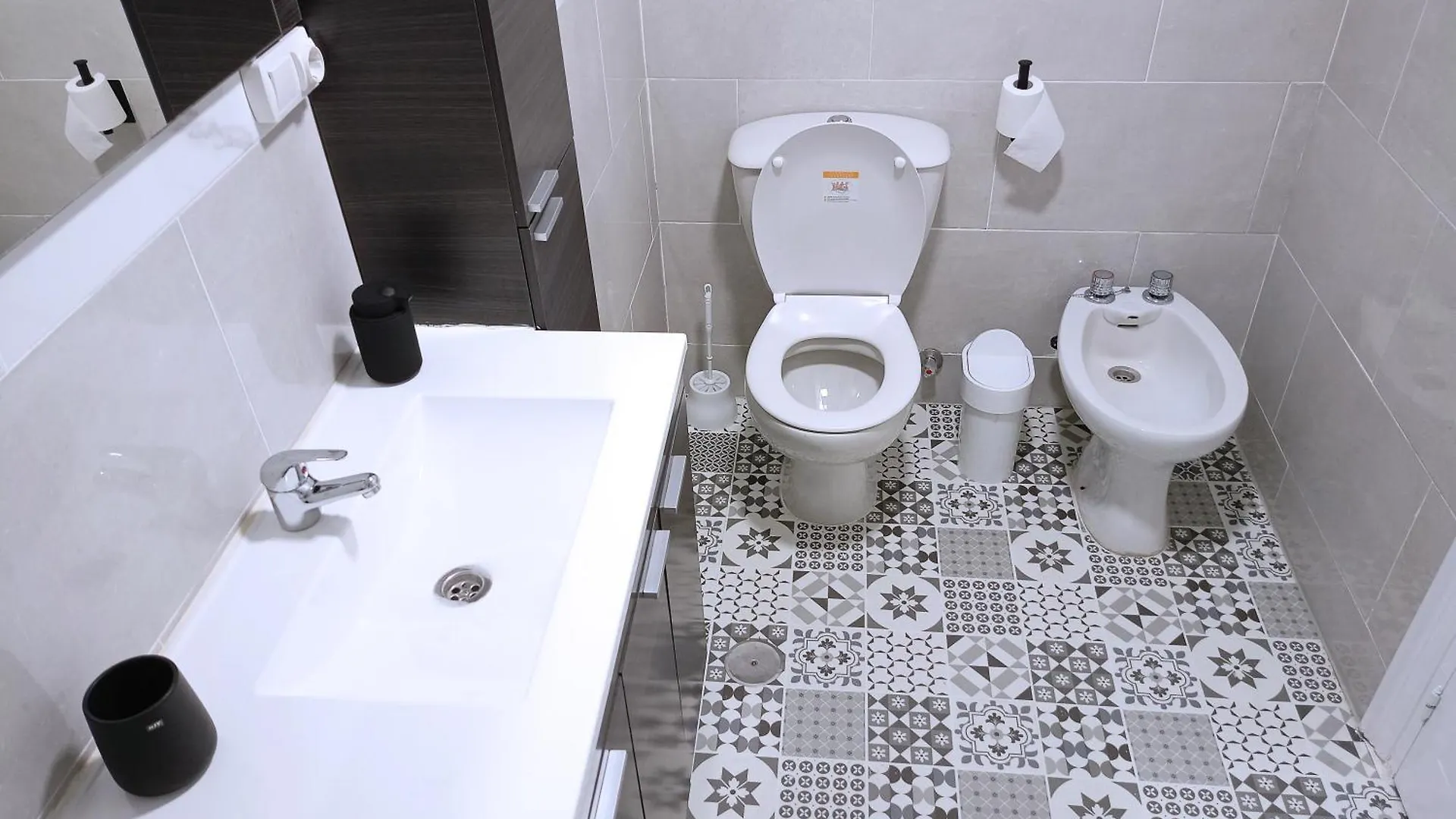 Angosta Host Apartment Malaga 0*,  Spain