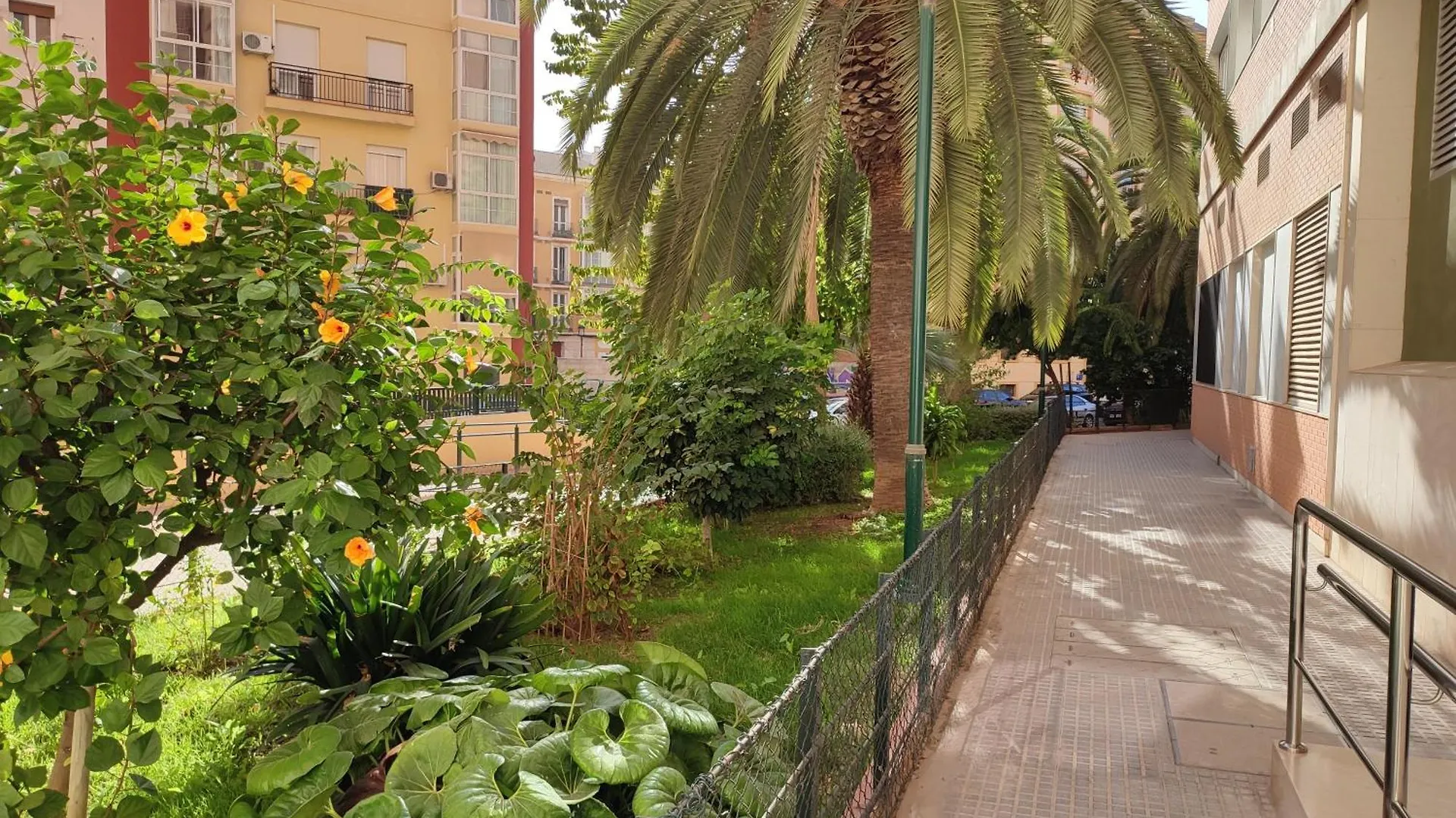 Angosta Host Apartment Malaga Homestay